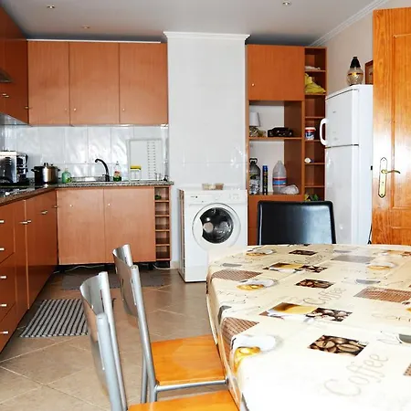 Alojamento de Acomodação e Pequeno-almoço Mares Vivas